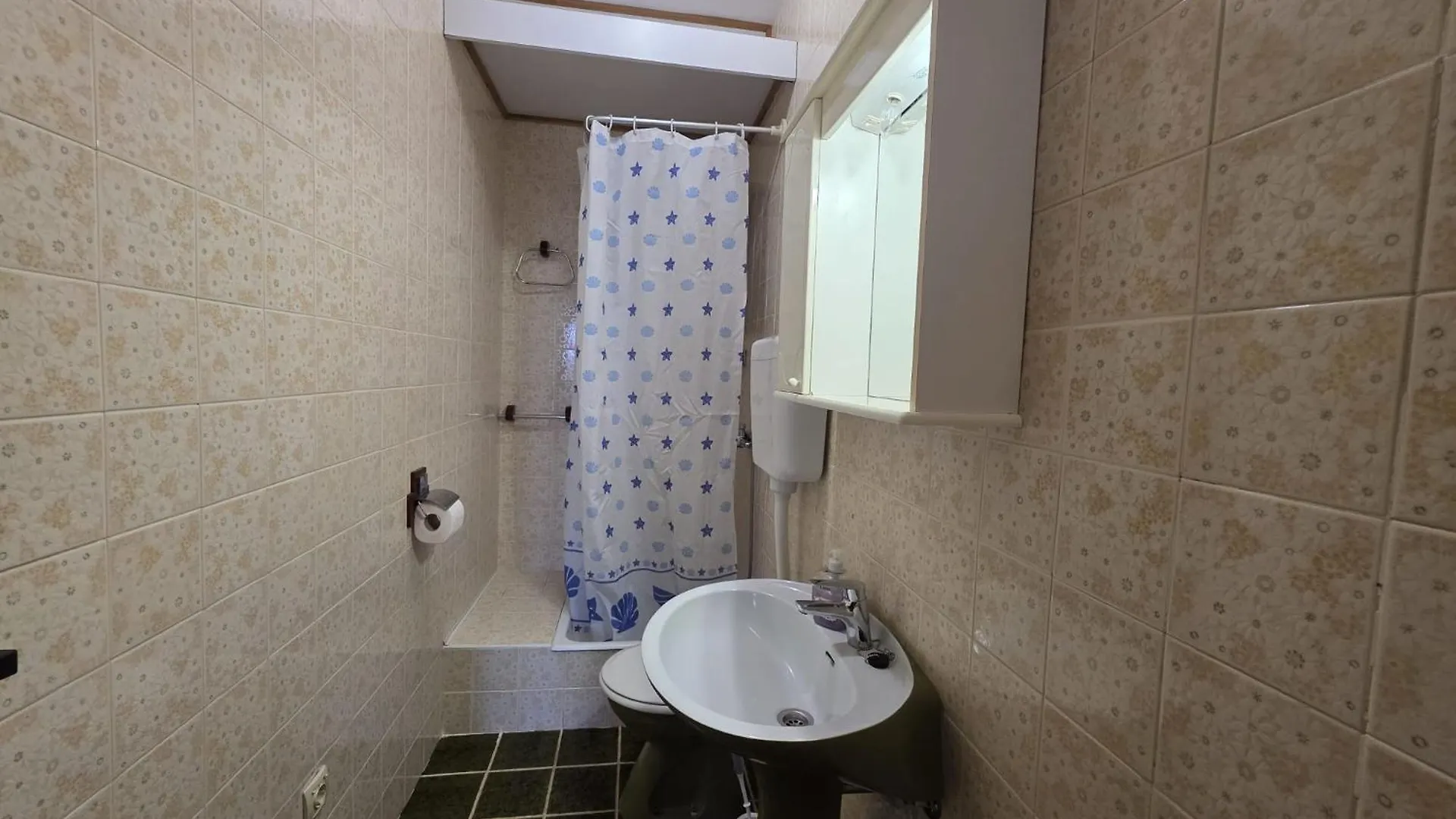 Marina Apartment Novi Vinodolski 0*,  Croatia